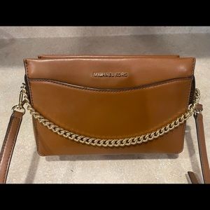 Michael Kors small cross body purse